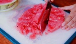 娱乐吃瓜酱雪糕视频