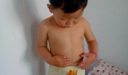 男孩穿内裤图片,男孩内裤下的纯真时光