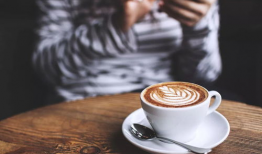 牛奶咖啡星星创作背景,一段浪漫的青春旋律