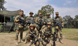 特种兵图片壁纸,坚毅眼神下的铁血荣耀
